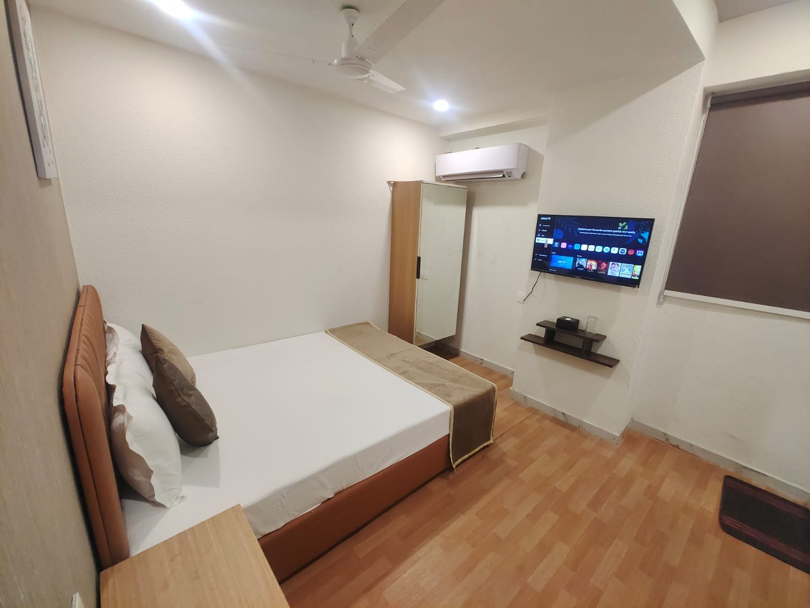 SUPAR DELUXE ROOM